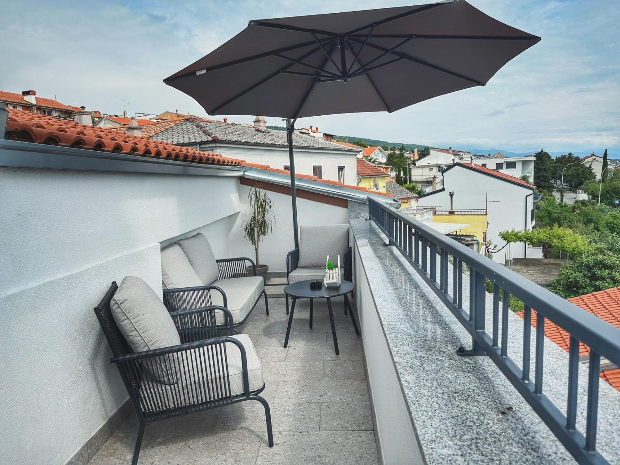 Knezevic Apartments Crikvenica Exterior foto