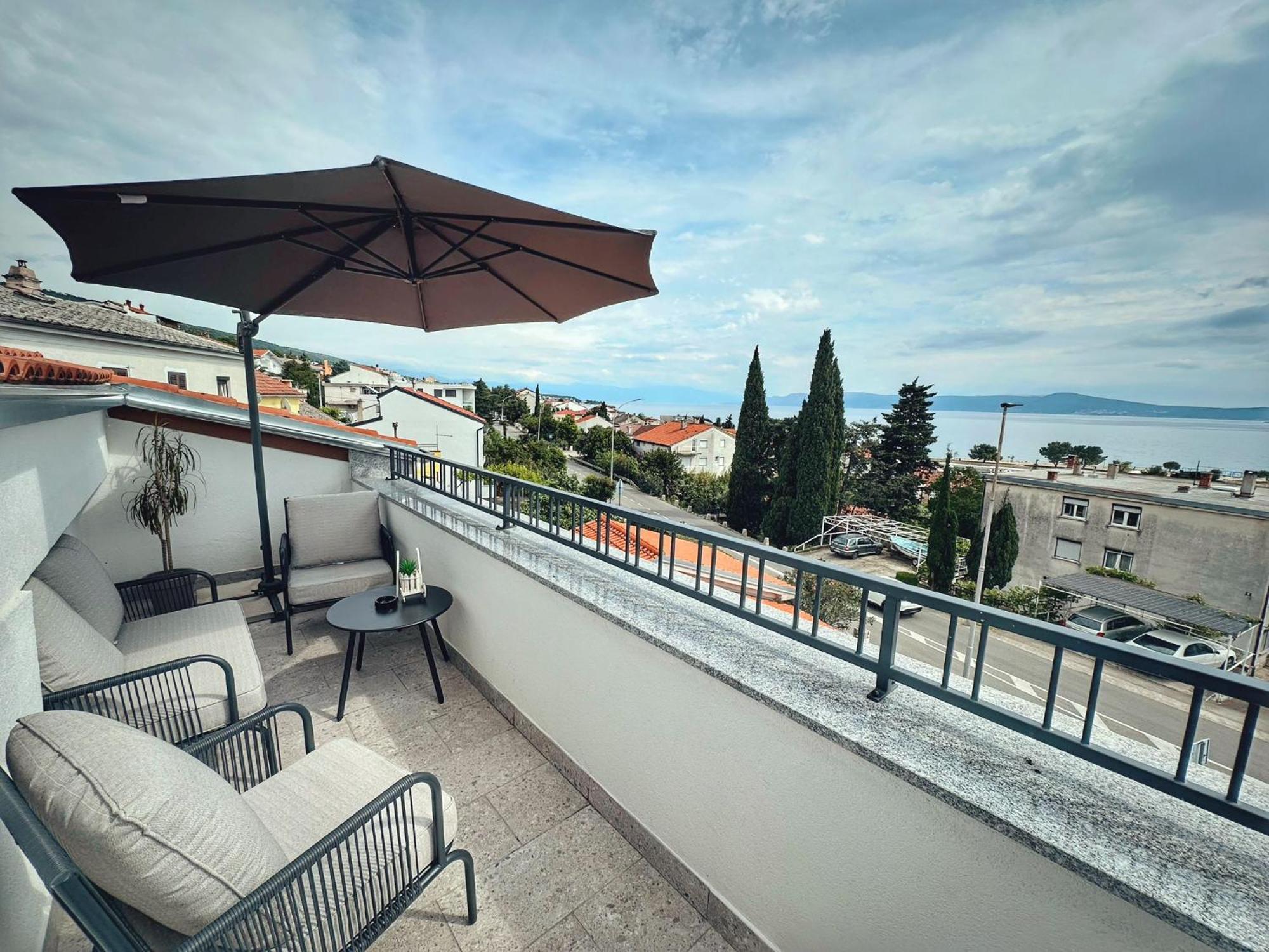 Knezevic Apartments Crikvenica Exterior foto